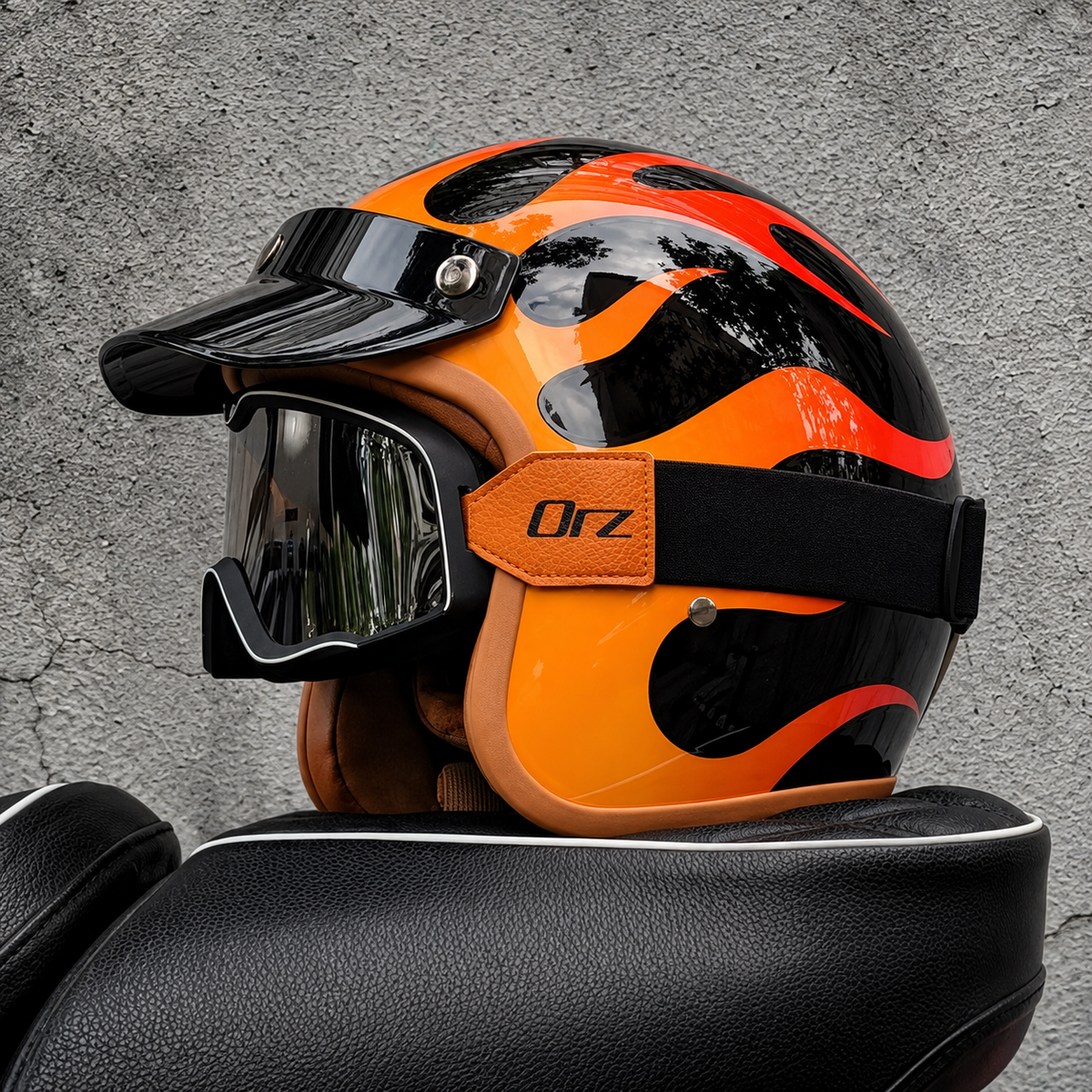 Casco Jet Retro Negro con Llamas ORZ – Moto Custom Café Racer