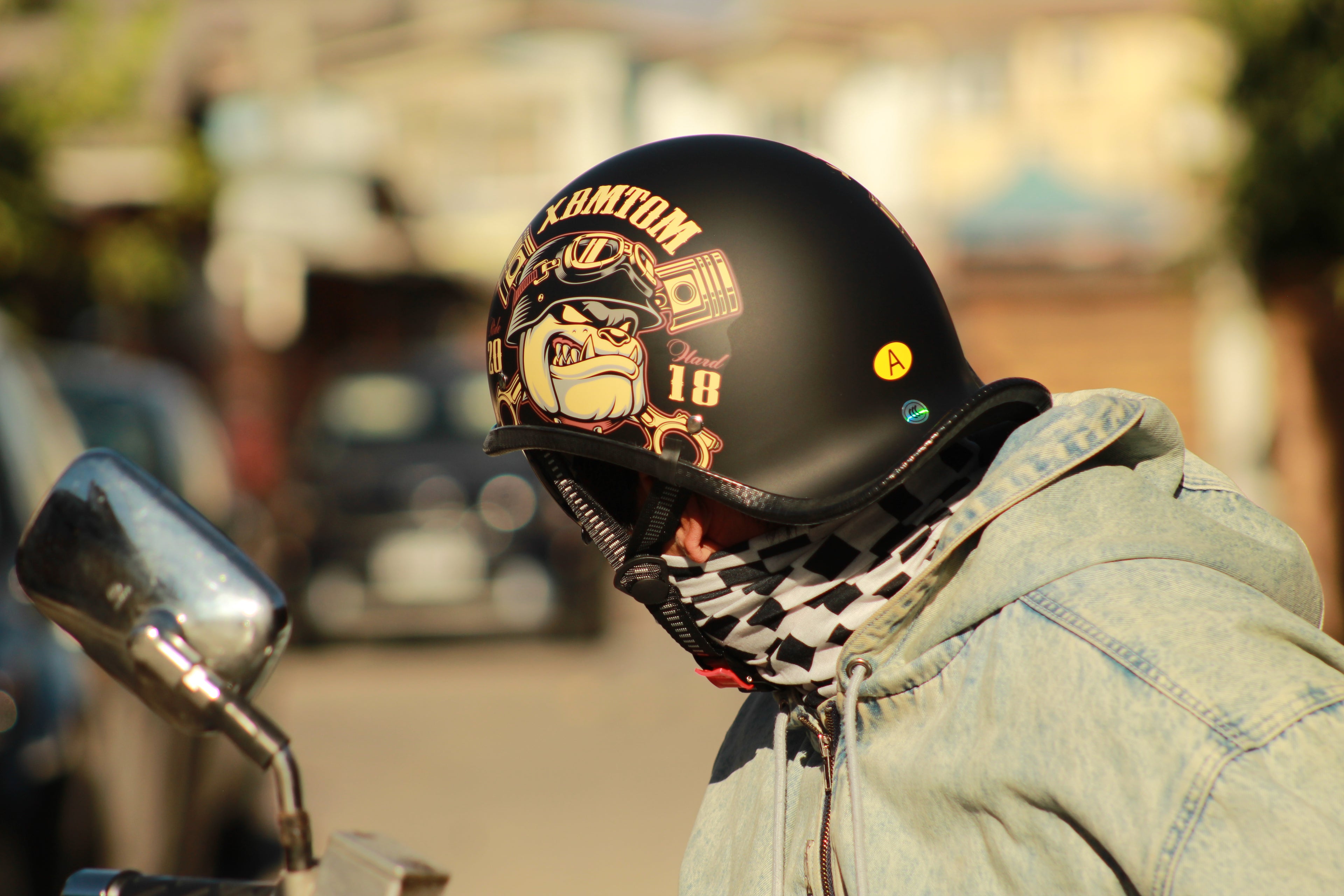 Casco Moto Tipo Jockey Bulldog Custom Retro – Estilo Bobber Minimalista