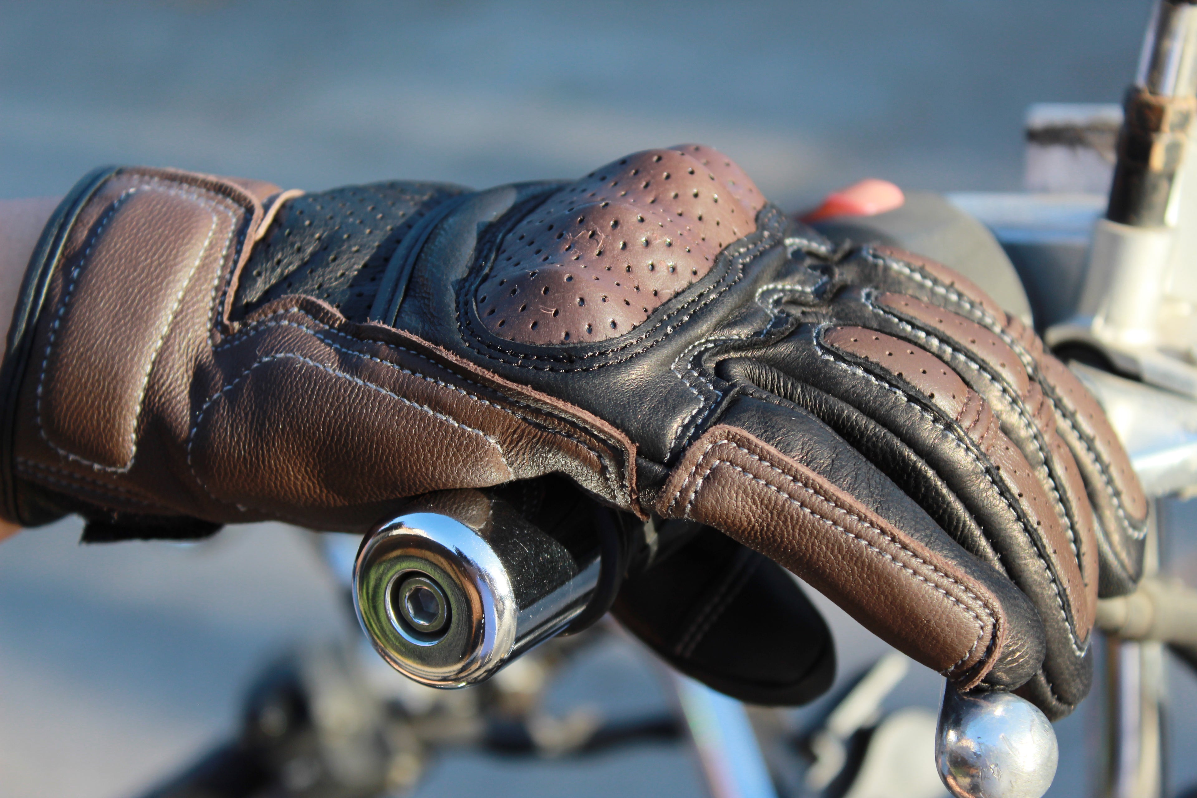 Guantes de Cuero Vintage para Moto Alpines Fox Café – Estilo Café Racer y Clásico