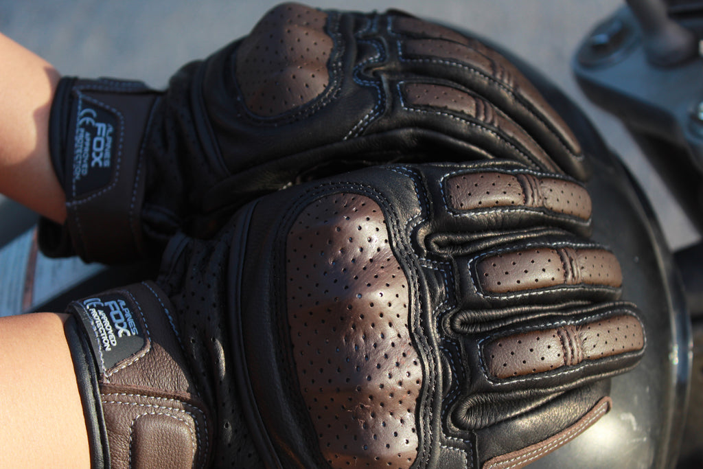 Guantes de Cuero Vintage para Moto Alpines Fox Café – Estilo Café Racer y Clásico