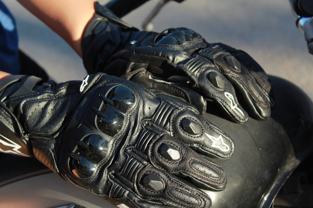 Guantes Alpinestars Negros de Moto Puño Largo – Protección Biker Profesional