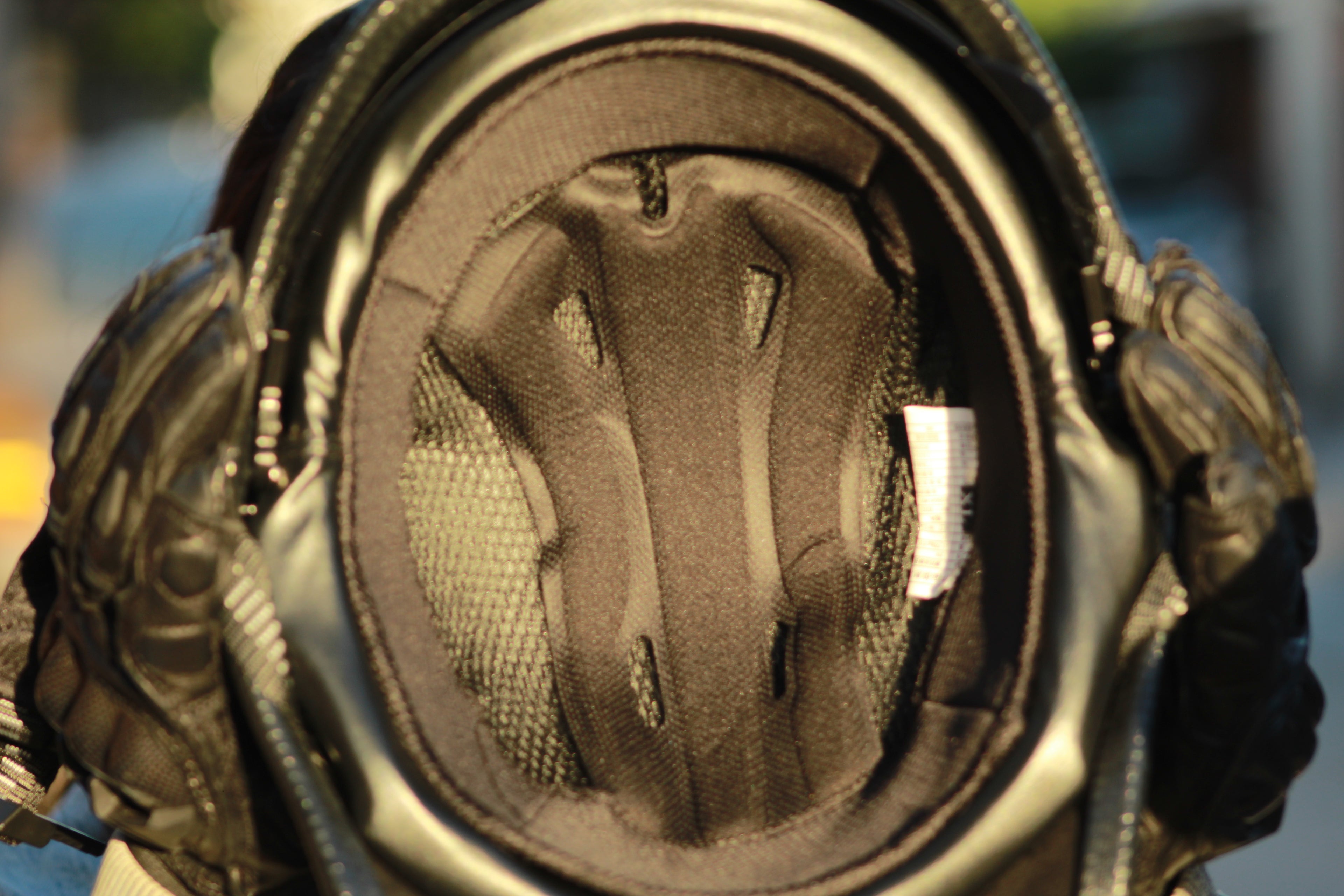 Casco Moto Tipo Jockey Negro Brillante Custom Retro – Estilo Bobber Minimalista