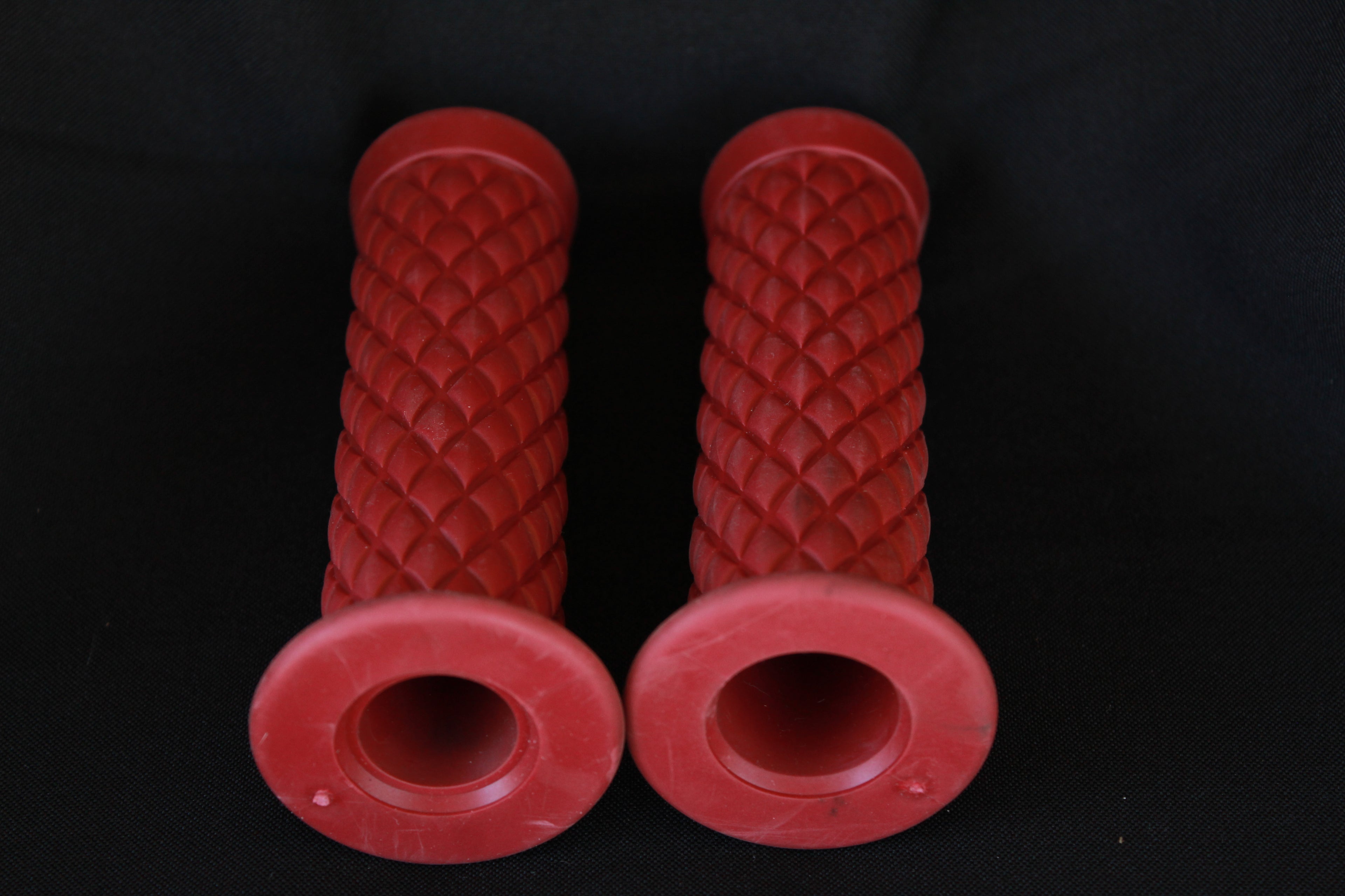 Empuñaduras Vintage de goma para Moto – Café Racer, Bobber y Chopper