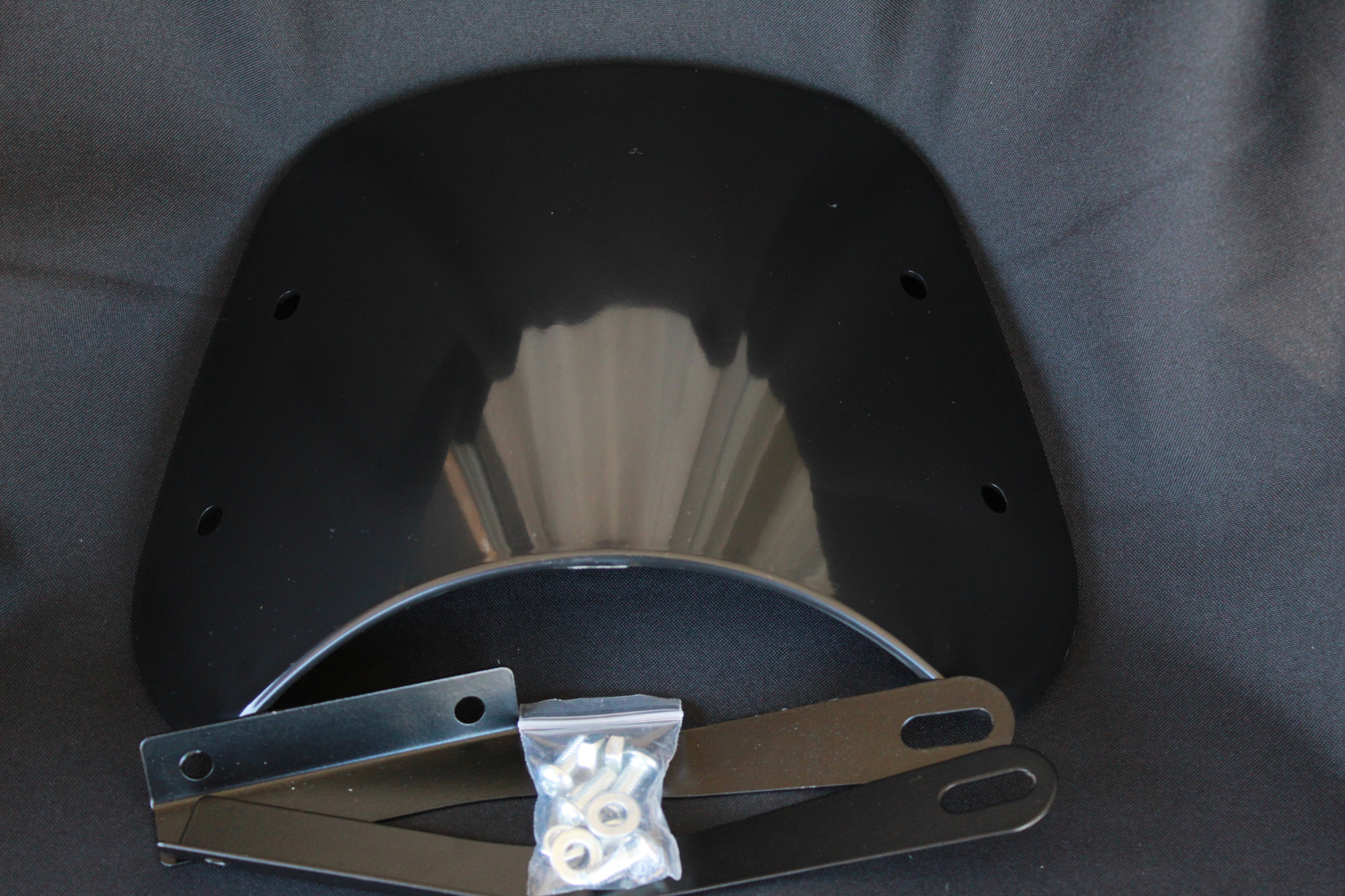 Parabrisas Moto Universal Negro Custom – Café Racer, Bobber y Scrambler